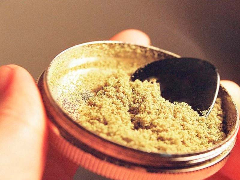 Трихомы из гриндера с отсеком Киф